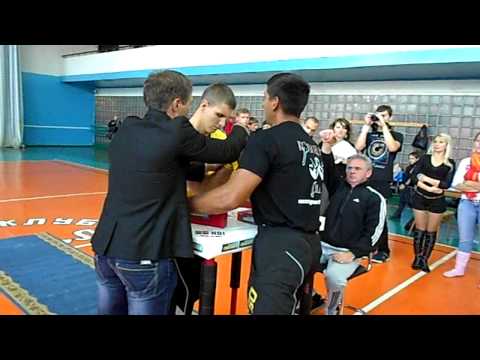 VIDEO: Taras Ivakin armfight │Kiev Cup armwrestling