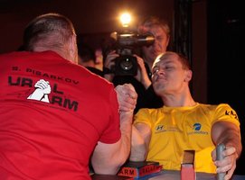 PHOTOS: Armwrestling Tournament “UralArm” – Perm, Russia │26 January 2013, RESULTS