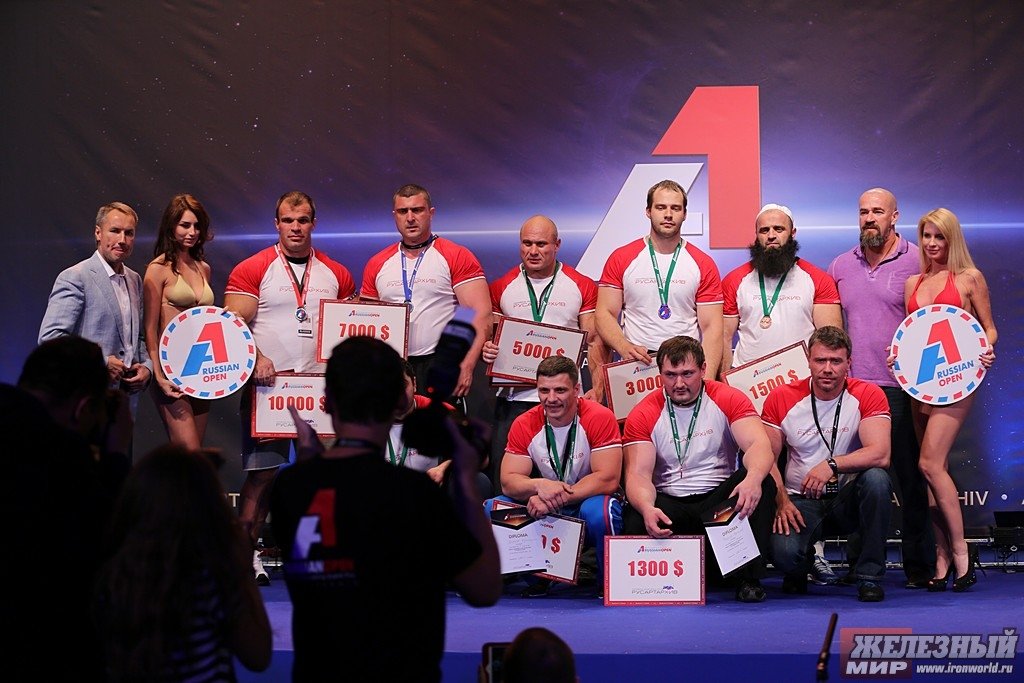 A1 Russian Open 2013 - Left hand Absolute Class podium with prizes