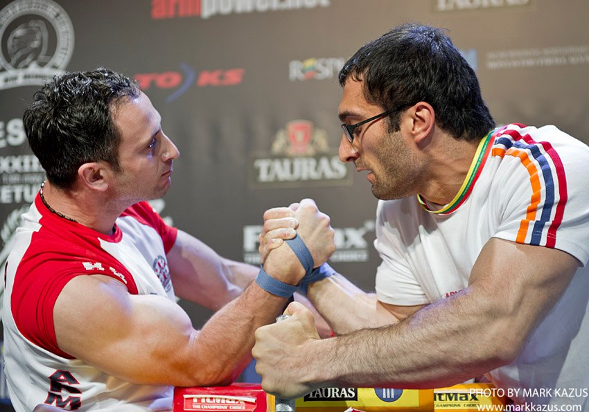 Jaba Getiashvili vs. Vladimir Mnatsakanyan - Euroarm 2013 │Photo Source: MarkKazus.com
