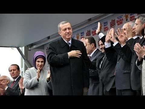 Turkey's president rules out ban on Facebook and YouTube