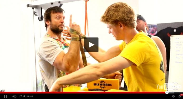Devon Larratt Armwrestling Seminar - Strap Work │ Capture by XSportNews from the video