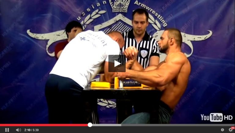 Dmitry Petrozhitsky vs. Andrey Boris - Ivan Matyushenko referee, 30 August 2014 │ Capture by XSportNews from the video