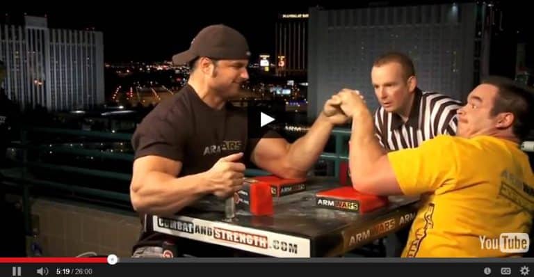 Chris Chandler vs. Doug Allen - left hand - ARM WARS “SIN CITY” │ Capture by XSportNews from the video