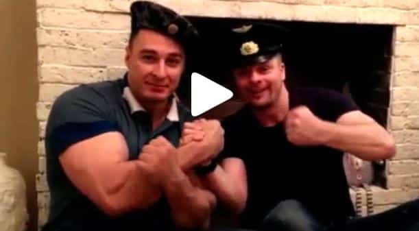 Alexey Voevoda big biceps, big arms, Alexander Nosik │ Capture by XSportNews from the video