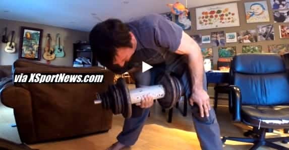 Devon Larratt Wrist curl 136 lb ~ 61.5 kg, 4 inch ~ 10 cm handle │ Capture by XSportNews from the video