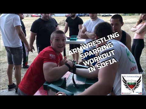 [VIDEO] Armwrestling Sparring Workout in Sofia w. Hristo Delidjakov, Asparuh Totev, Ivan Novoselski, Valentin Gospodinov 18.6.19